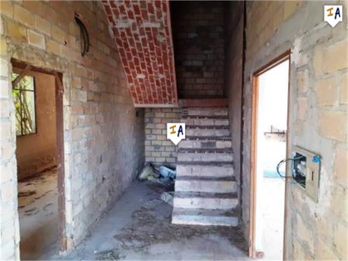 Image No.16-5 Bed Commercial for sale