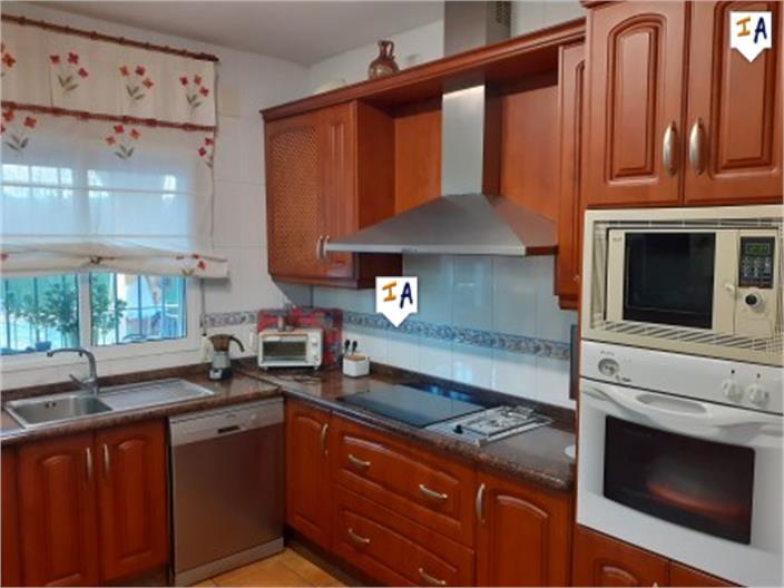 Image No.14-5 Bed House for sale