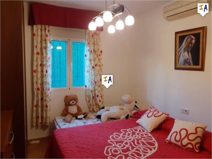 Image No.16-5 Bed House for sale