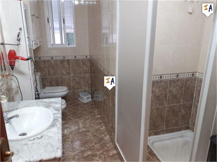 Image No.17-5 Bed House for sale