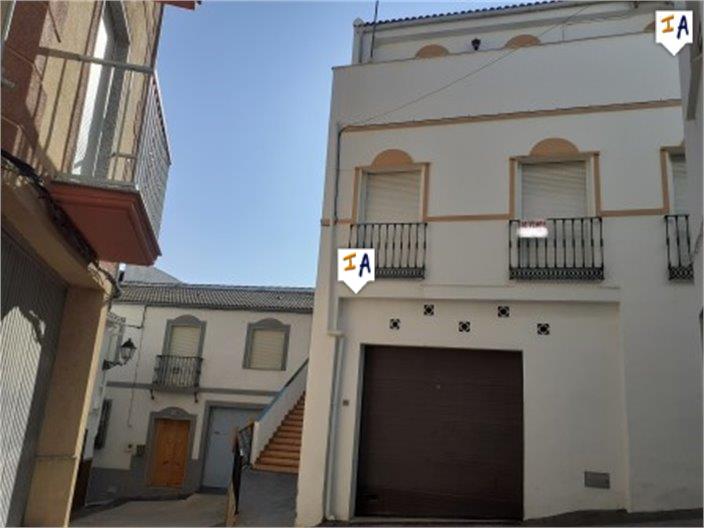 Image No.2-4 Bed House for sale