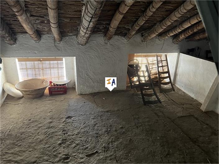 Image No.14-4 Bed House for sale