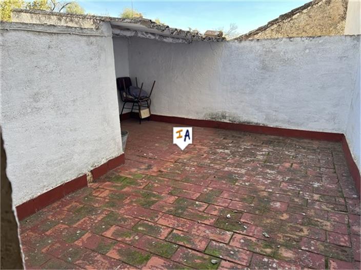 Image No.3-4 Bed House for sale