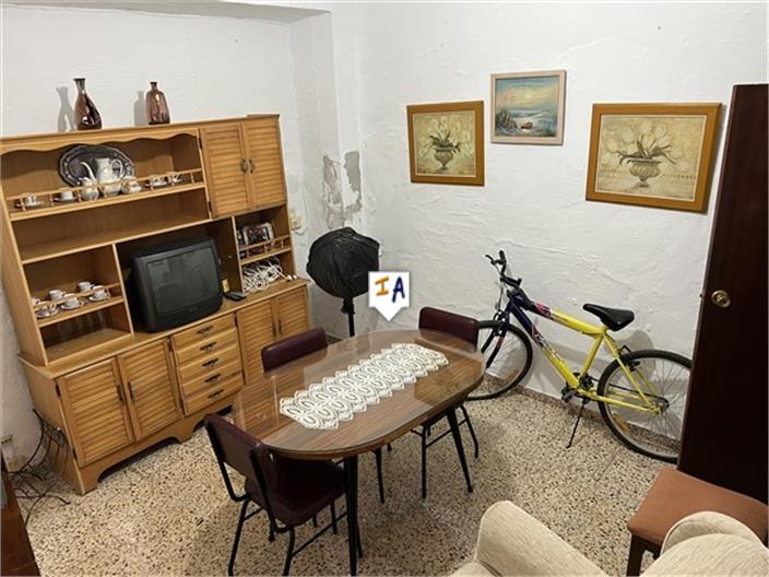 Image No.4-4 Bed House for sale