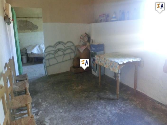 Image No.13-4 Bed Farmhouse for sale