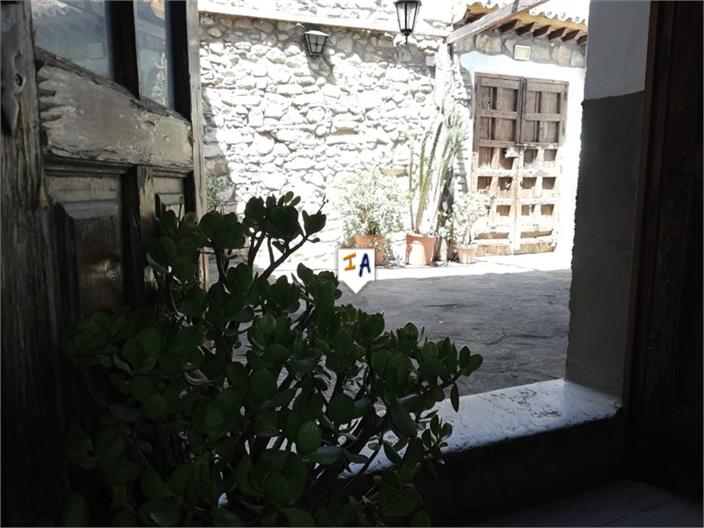 Image No.7-13 Bed Commercial for sale