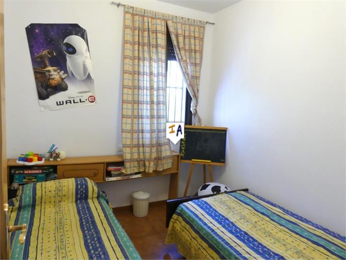 Image No.12-9 Bed House for sale