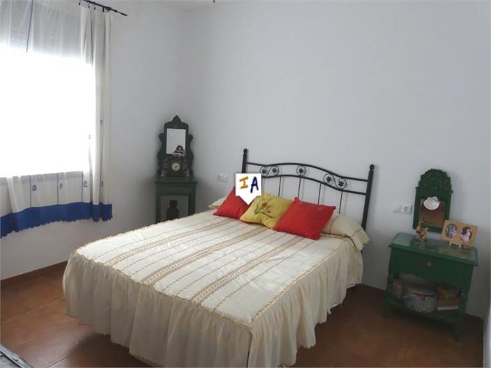 Image No.13-9 Bed House for sale
