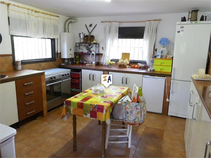 Image No.7-9 Bed House for sale