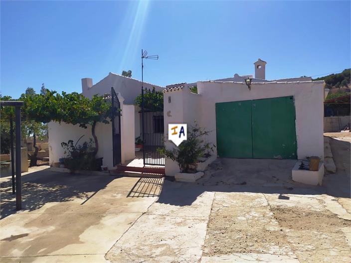 Image No.2-4 Bed Farmhouse for sale