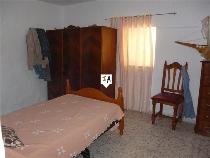 Image No.16-4 Bed Farmhouse for sale