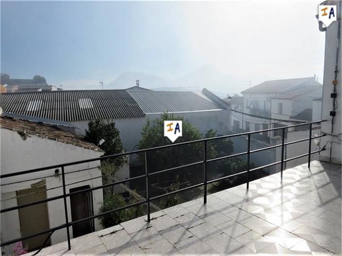 Image No.15-4 Bed House for sale