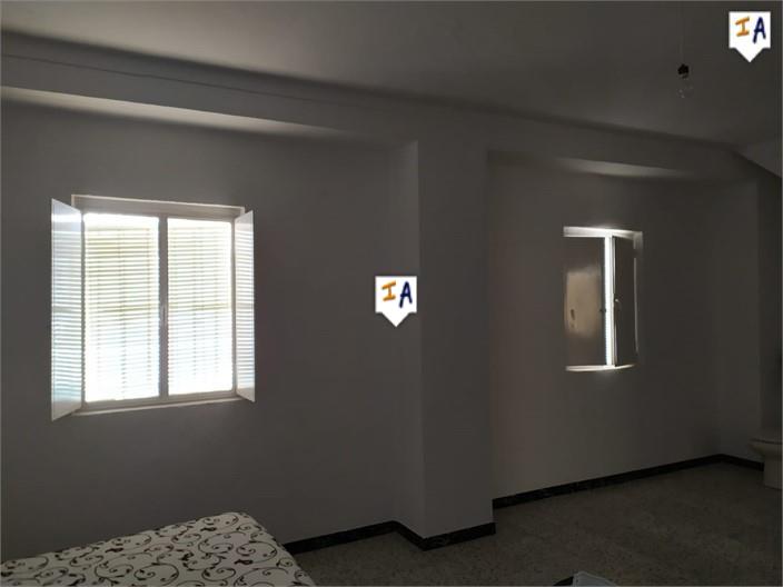 Image No.5-3 Bed House for sale