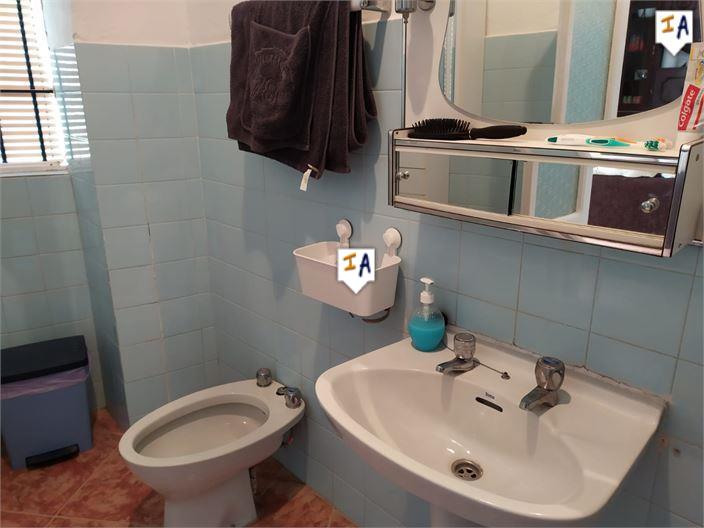 Image No.7-3 Bed House for sale