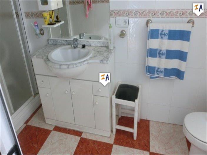 Image No.11-4 Bed House for sale