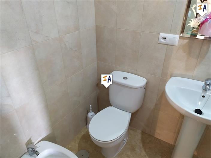 Image No.13-5 Bed House for sale