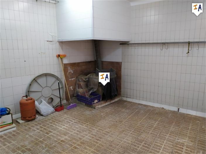 Image No.17-5 Bed House for sale