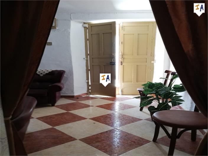 Image No.3-5 Bed House for sale