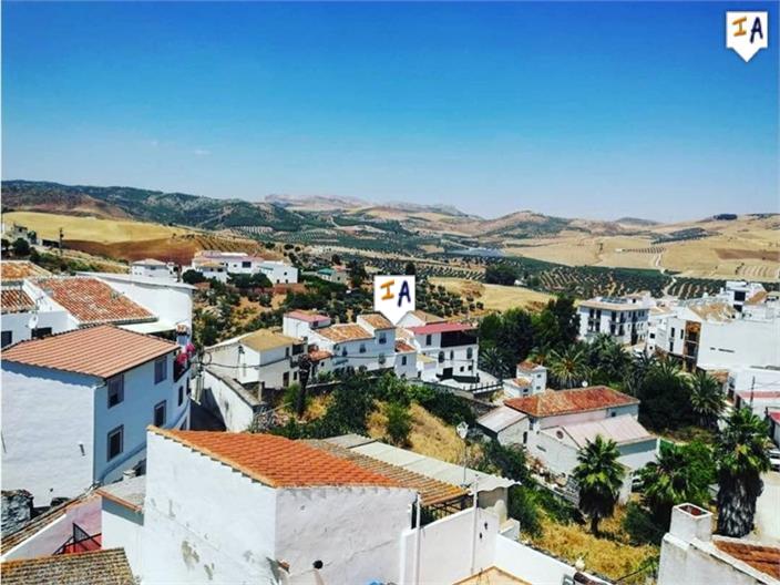 Image No.4-5 Bed House for sale