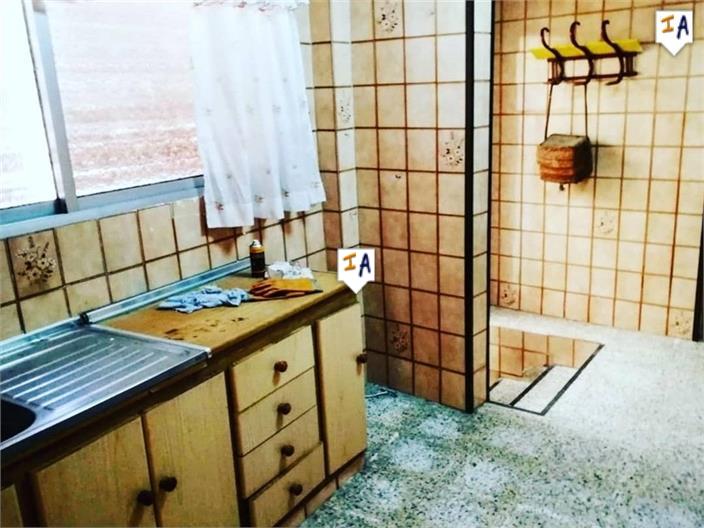 Image No.5-5 Bed House for sale