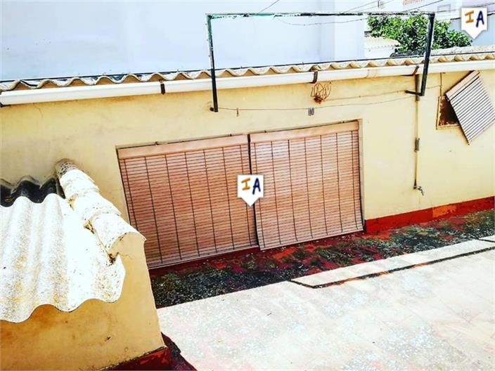 Image No.6-5 Bed House for sale