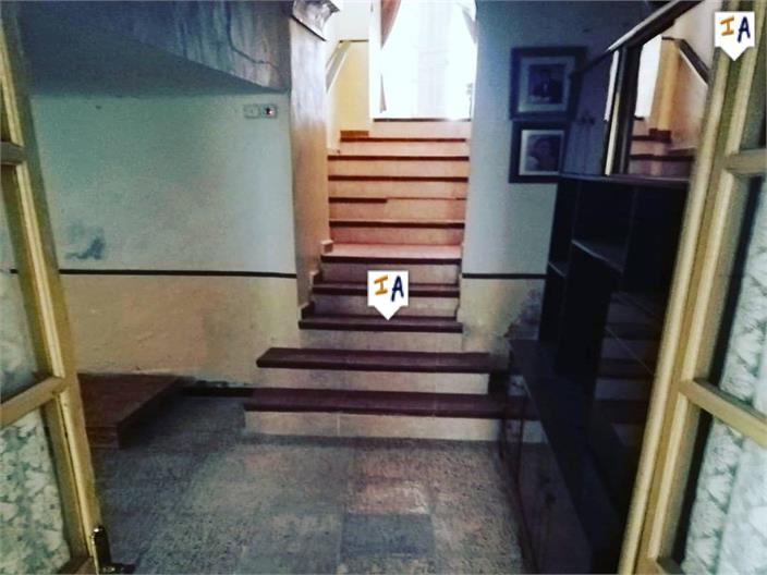 Image No.7-5 Bed House for sale