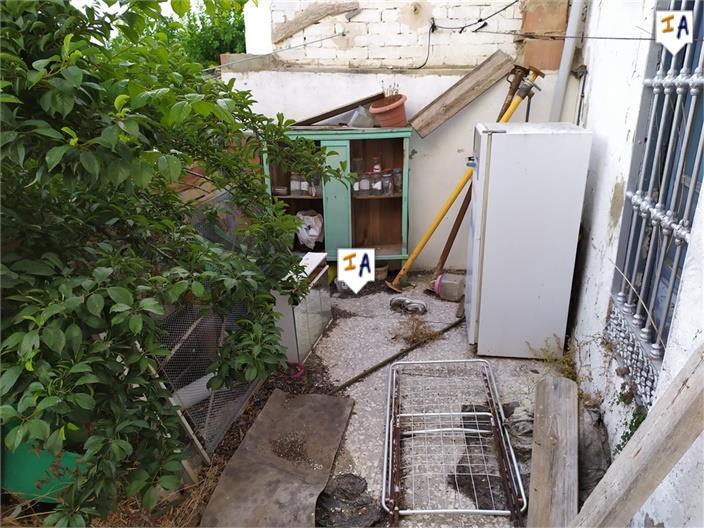 Image No.11-3 Bed House for sale