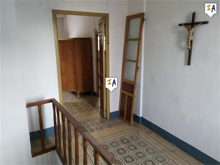 Image No.7-3 Bed House for sale
