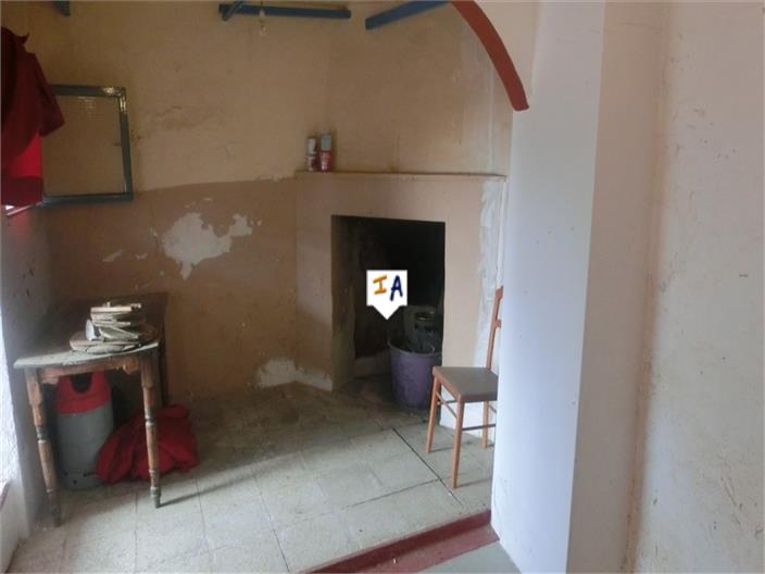 Image No.12-4 Bed House for sale