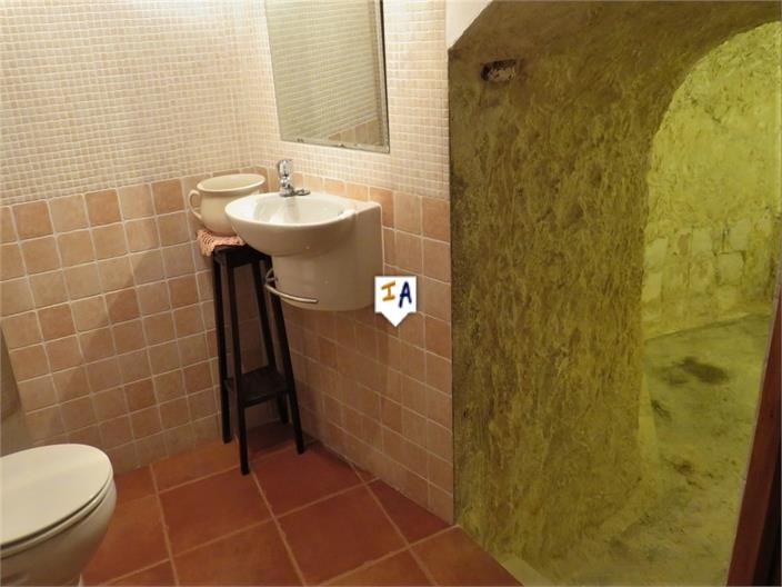 Image No.14-3 Bed House for sale