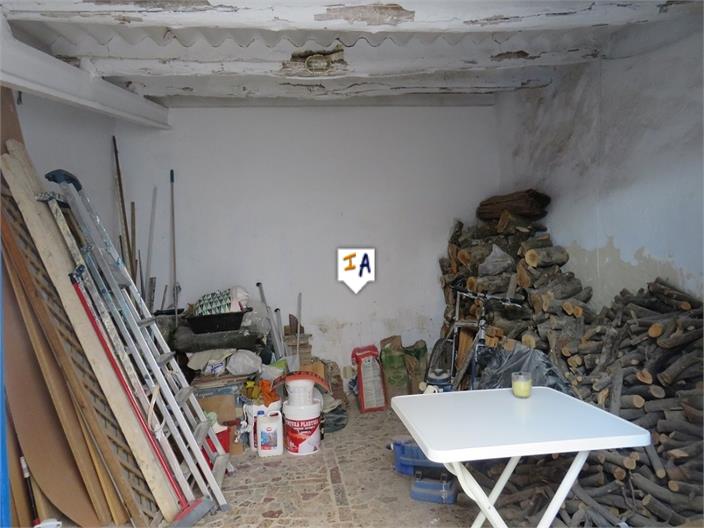 Image No.17-3 Bed House for sale