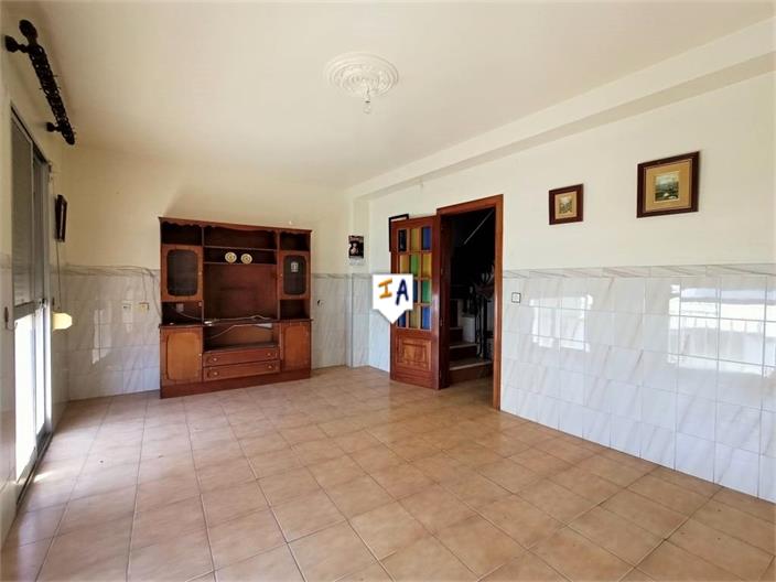 Image No.3-4 Bed House for sale