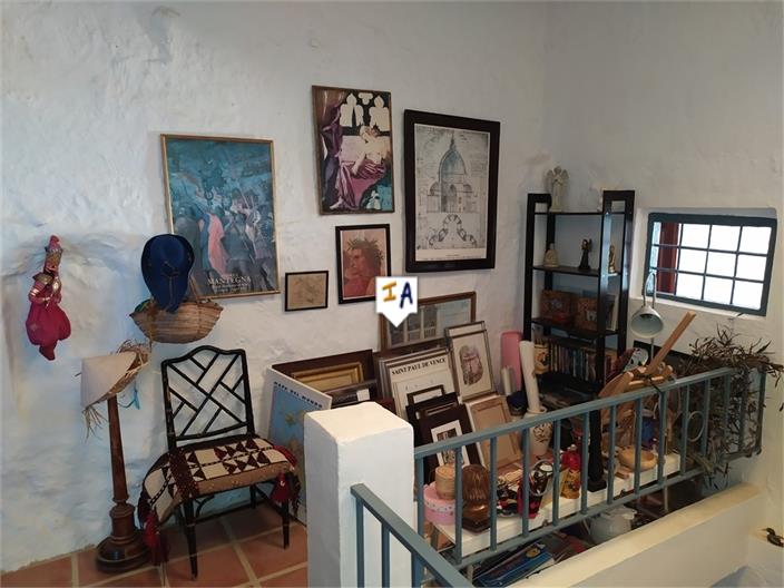 Image No.16-4 Bed House for sale