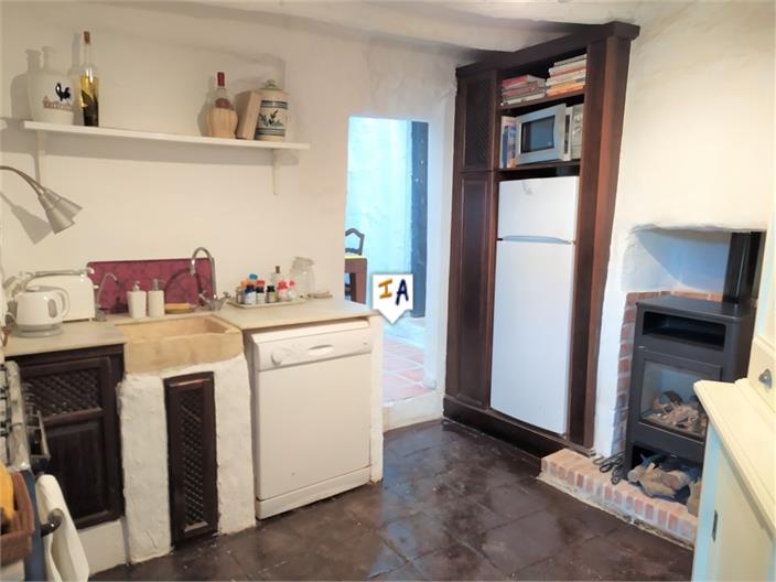 Image No.5-4 Bed House for sale