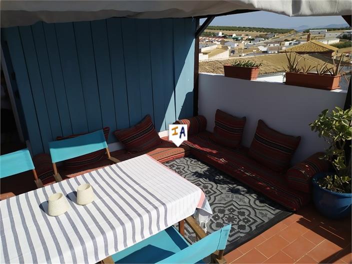 Image No.6-4 Bed House for sale