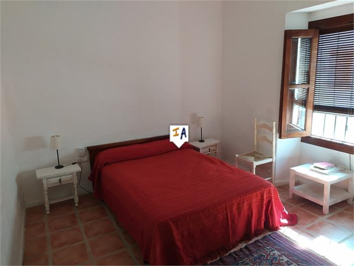 Image No.10-4 Bed House for sale