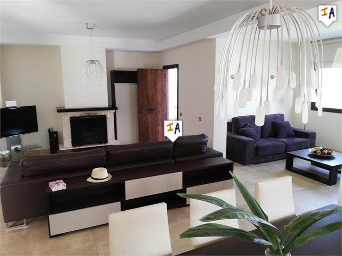 Image No.5-4 Bed Villa for sale