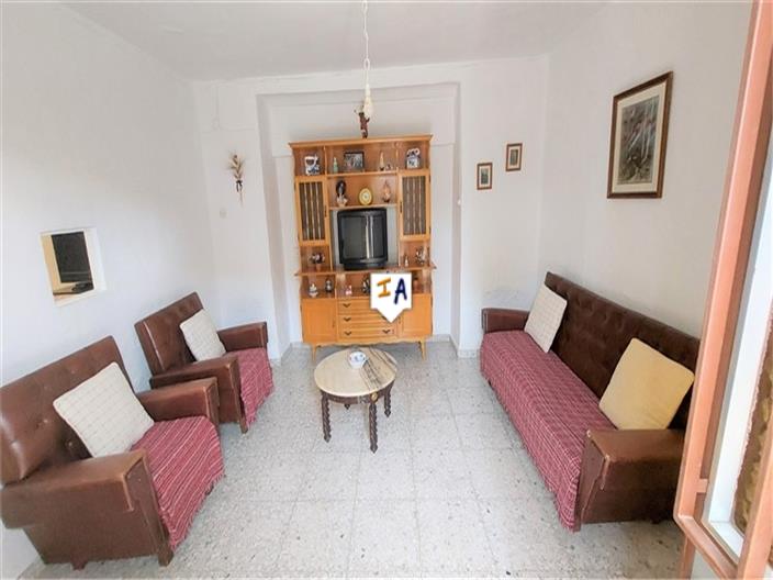 Image No.8-5 Bed House for sale