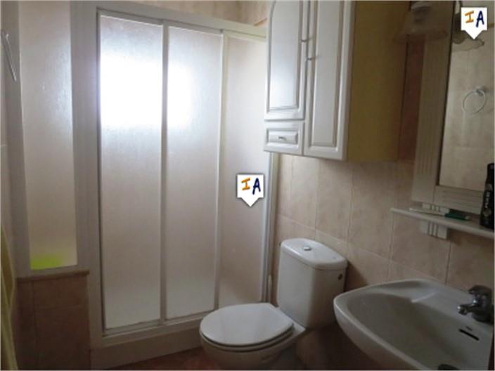 Image No.8-4 Bed House for sale