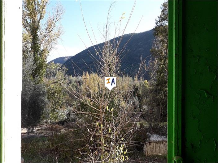 Image No.7-5 Bed Farmhouse for sale