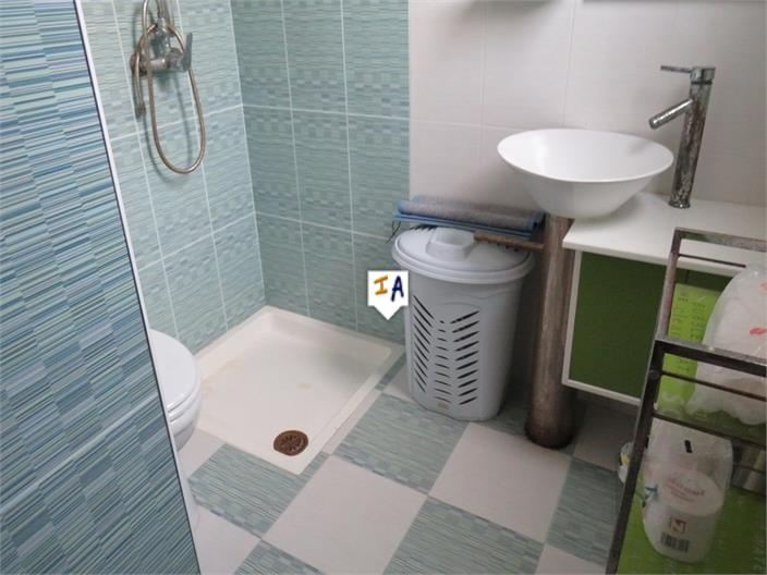 Image No.12-5 Bed House for sale