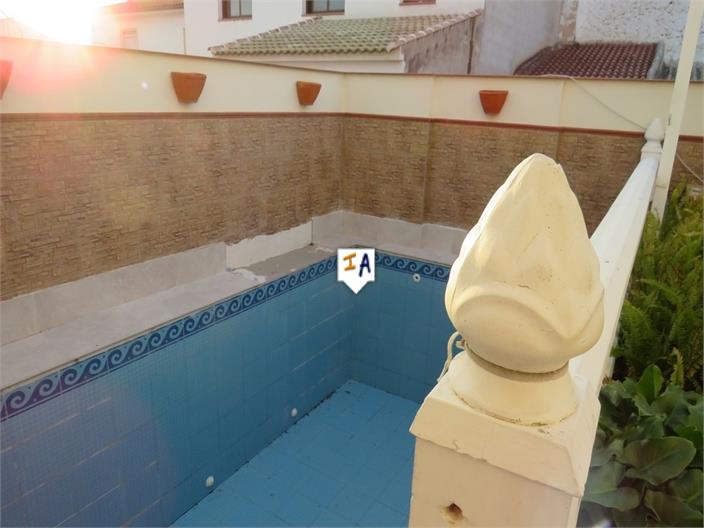 Image No.3-5 Bed House for sale