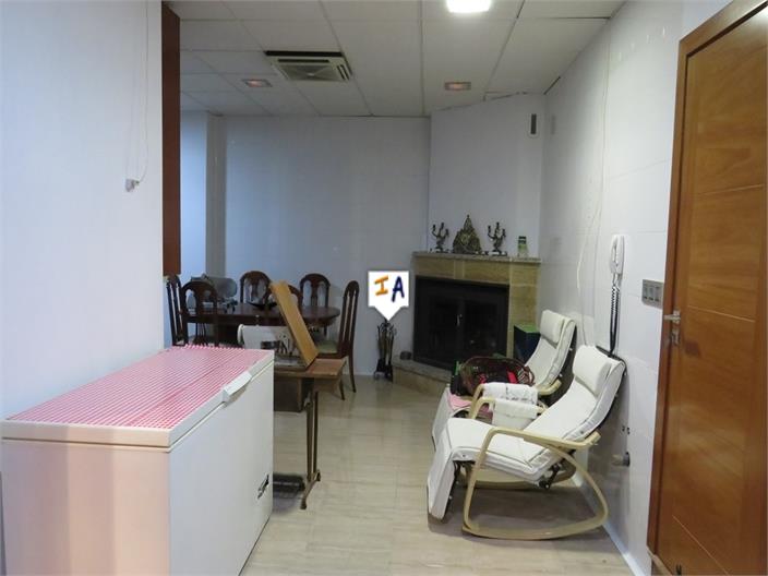 Image No.9-5 Bed House for sale