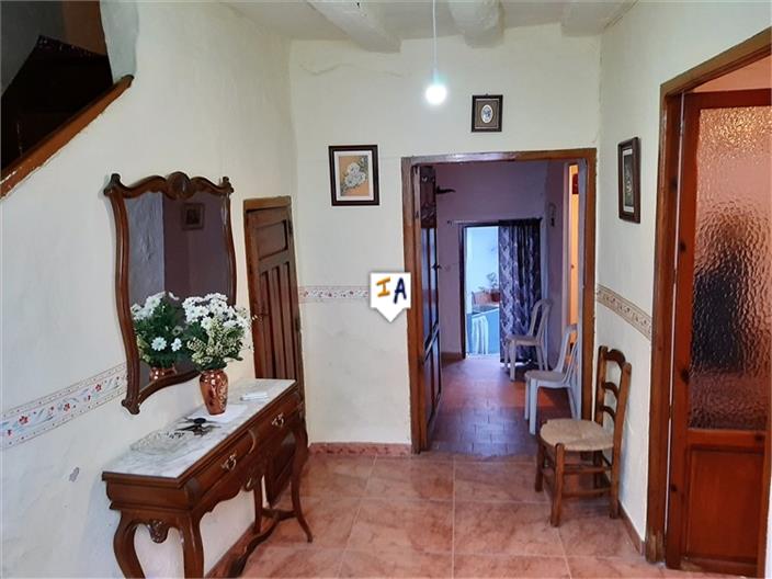 Image No.3-4 Bed House for sale