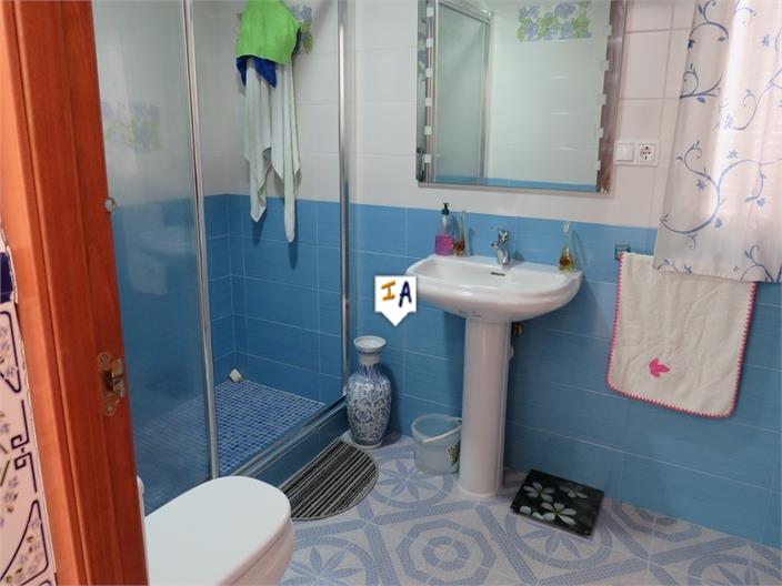 Image No.13-5 Bed House for sale