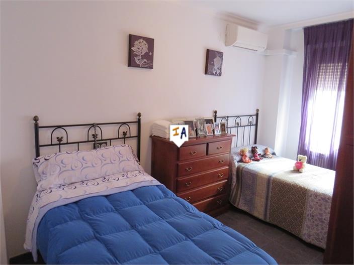 Image No.14-5 Bed House for sale