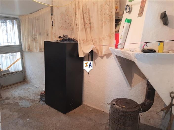 Image No.13-4 Bed House for sale