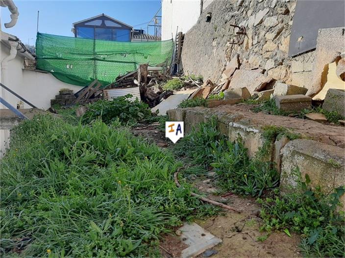 Image No.8-4 Bed House for sale