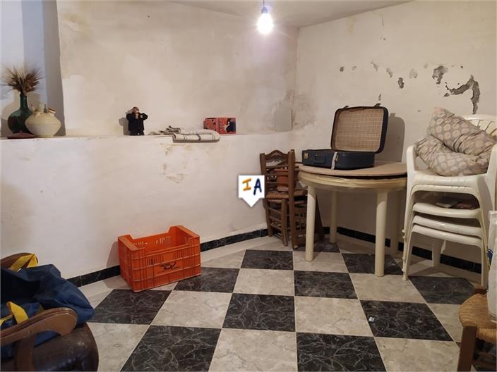 Image No.9-4 Bed House for sale