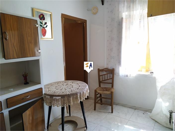 Image No.10-4 Bed House for sale